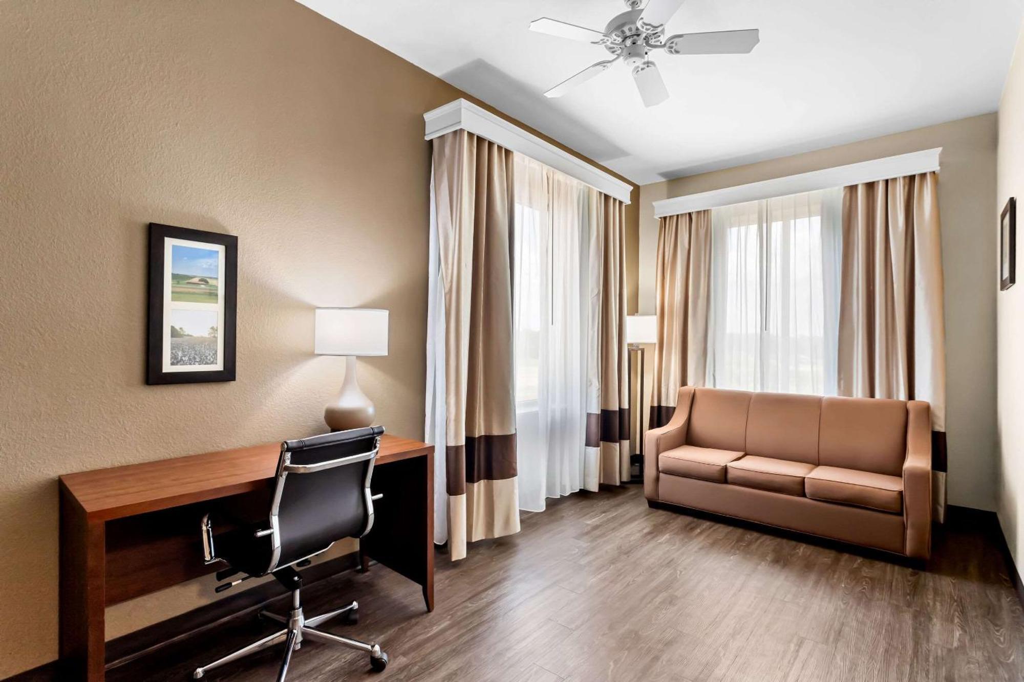 Comfort Inn & Suites Grenada Dış mekan fotoğraf