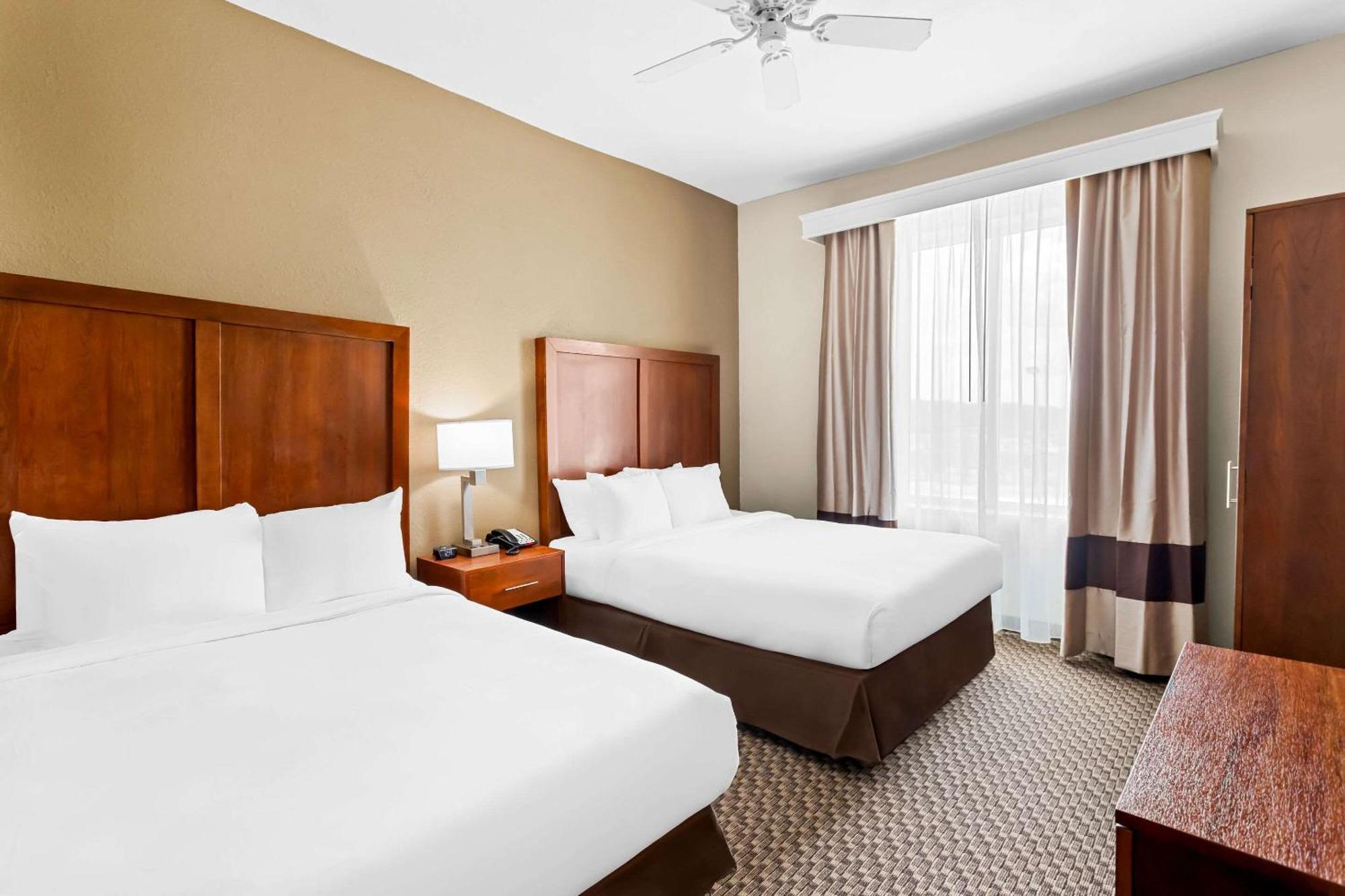 Comfort Inn & Suites Grenada Dış mekan fotoğraf