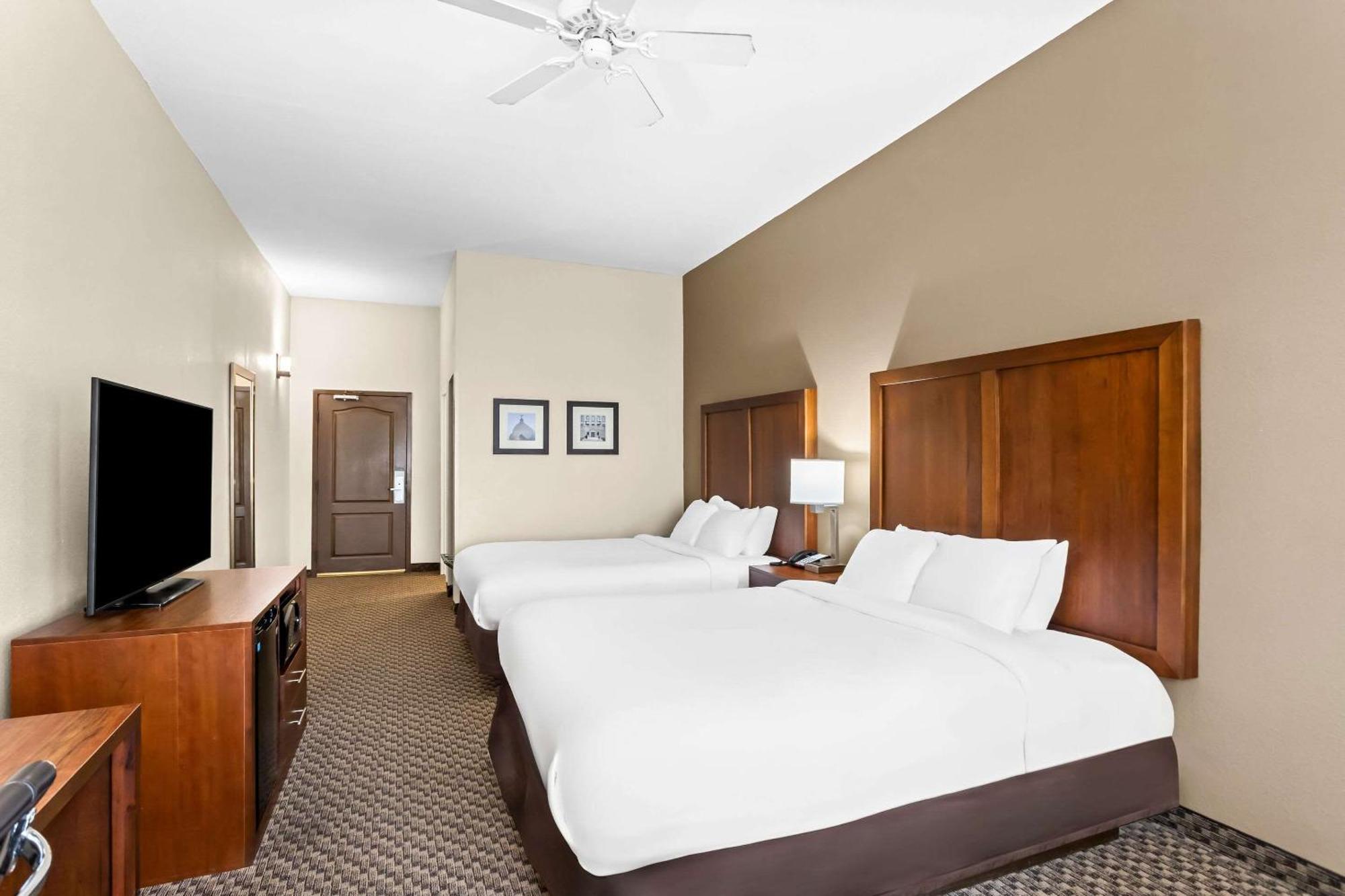 Comfort Inn & Suites Grenada Dış mekan fotoğraf