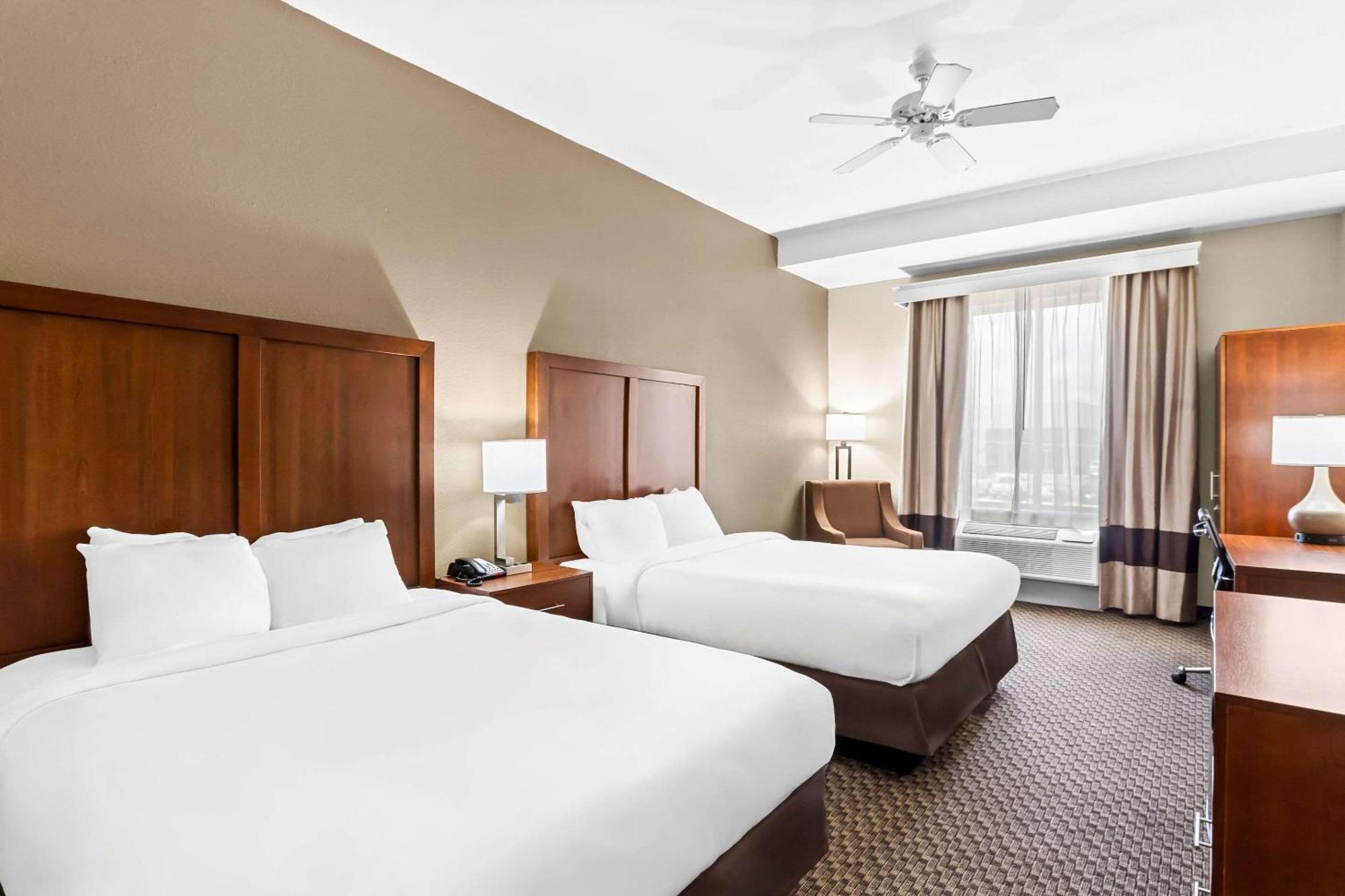 Comfort Inn & Suites Grenada Dış mekan fotoğraf