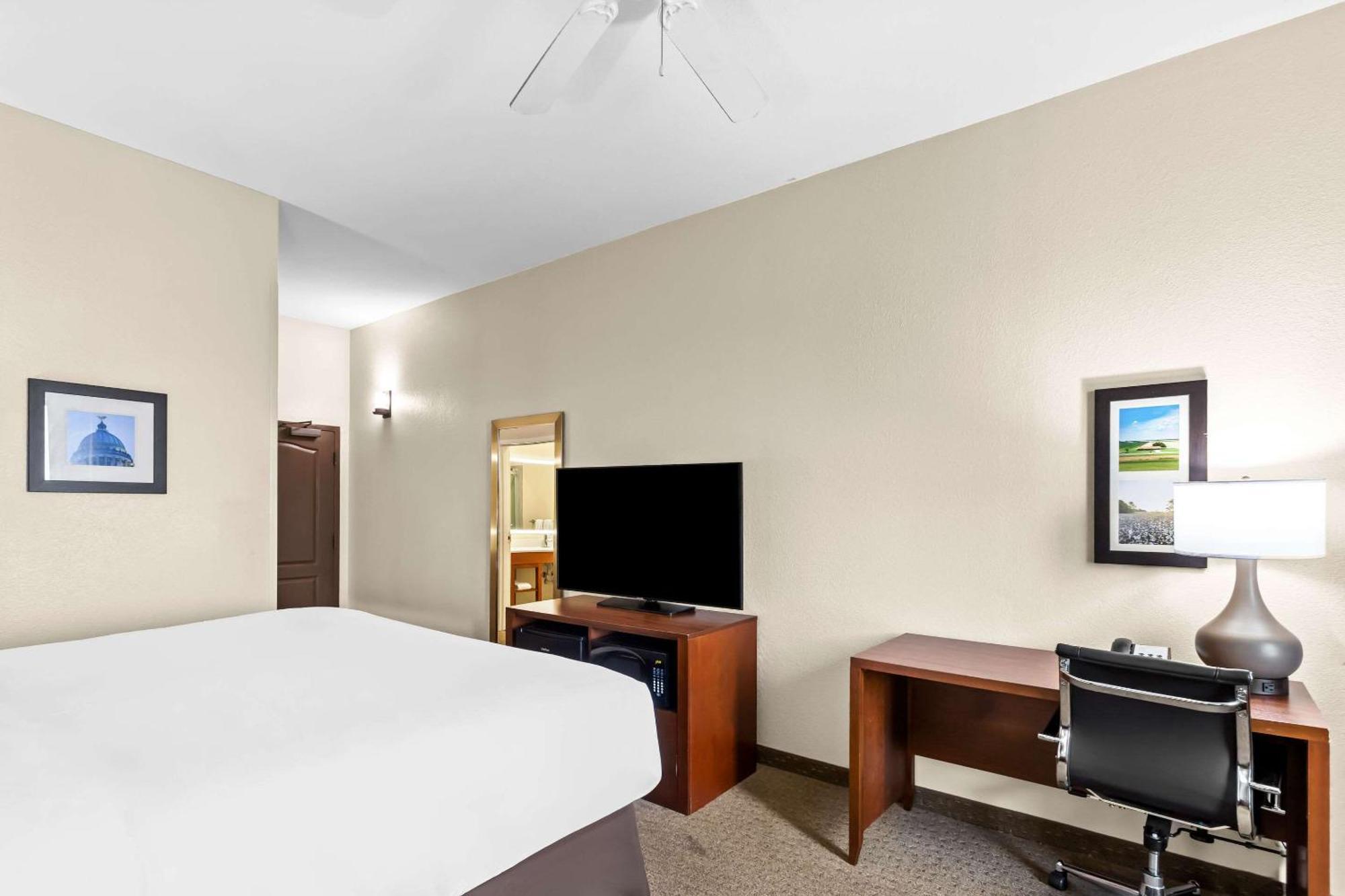 Comfort Inn & Suites Grenada Dış mekan fotoğraf