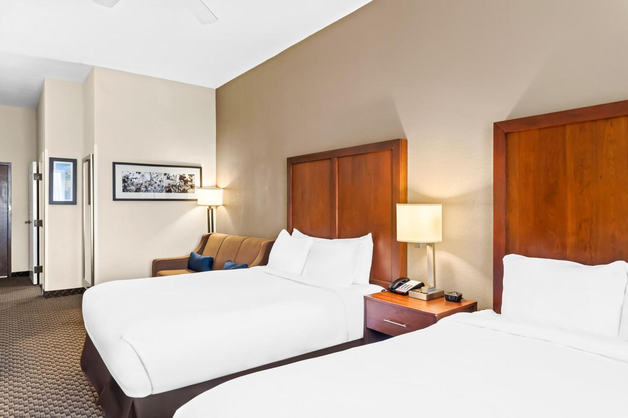 Comfort Inn & Suites Grenada Dış mekan fotoğraf